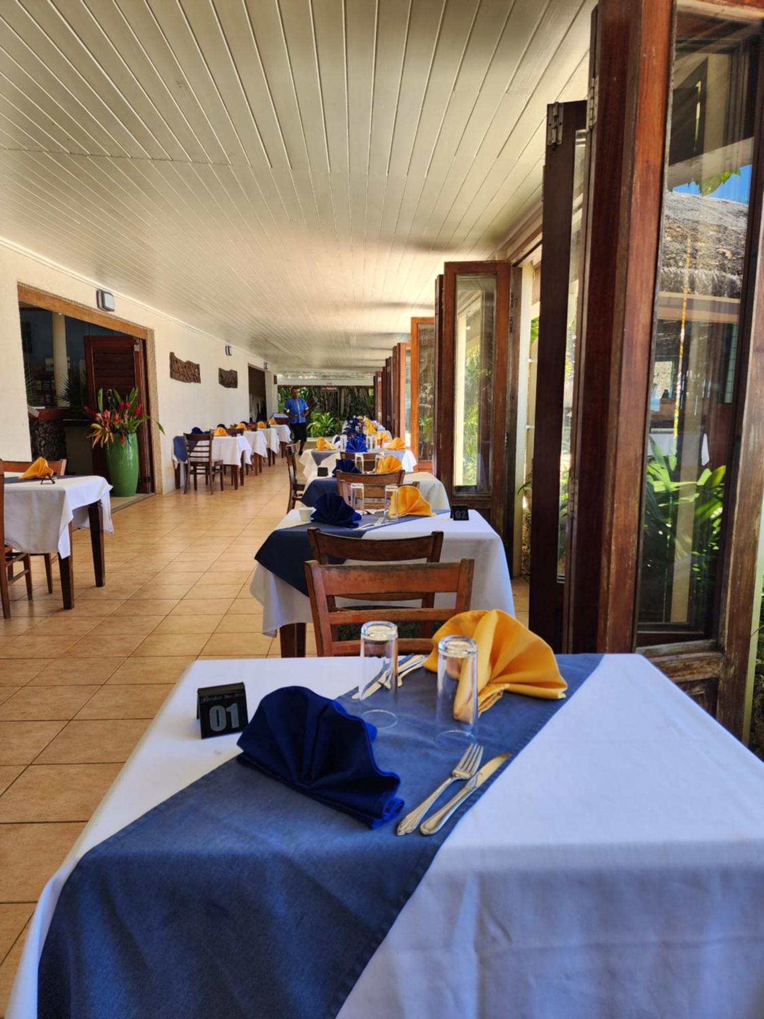 Breakas Beach Resort (Adults Only) Port Vila Exterior foto