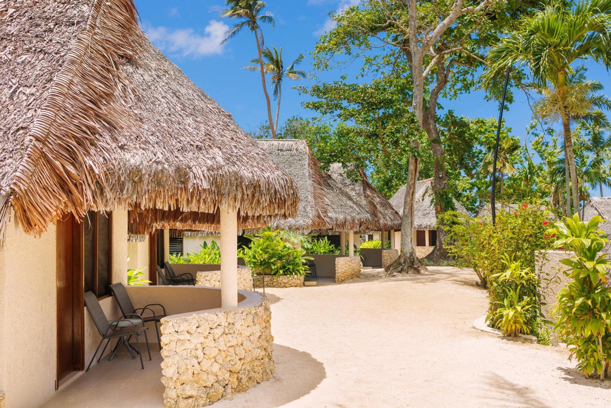 Breakas Beach Resort (Adults Only) Port Vila Exterior foto
