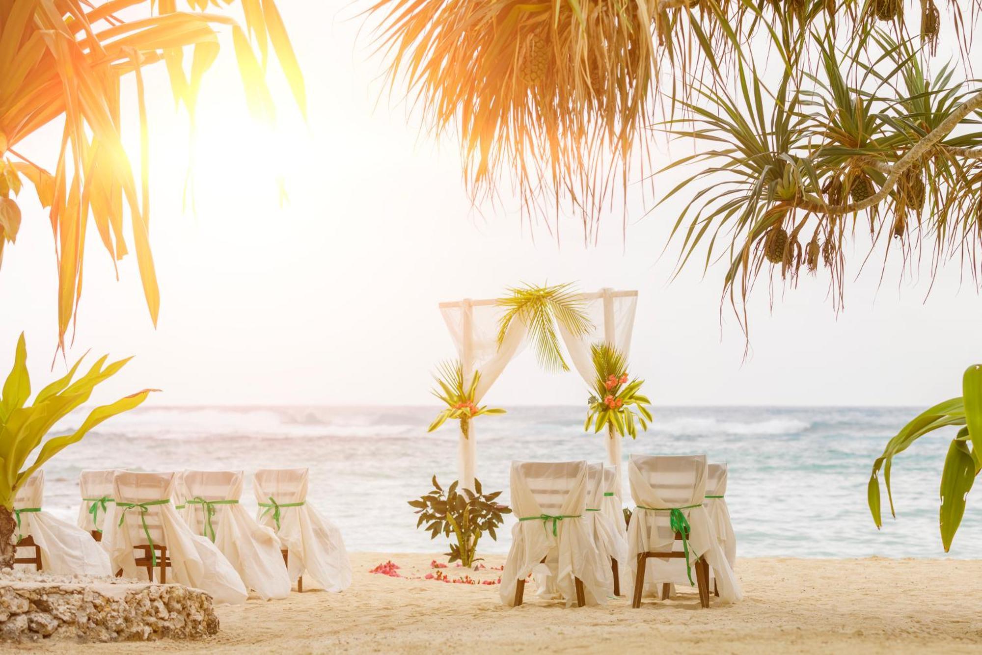 Breakas Beach Resort (Adults Only) Port Vila Exterior foto