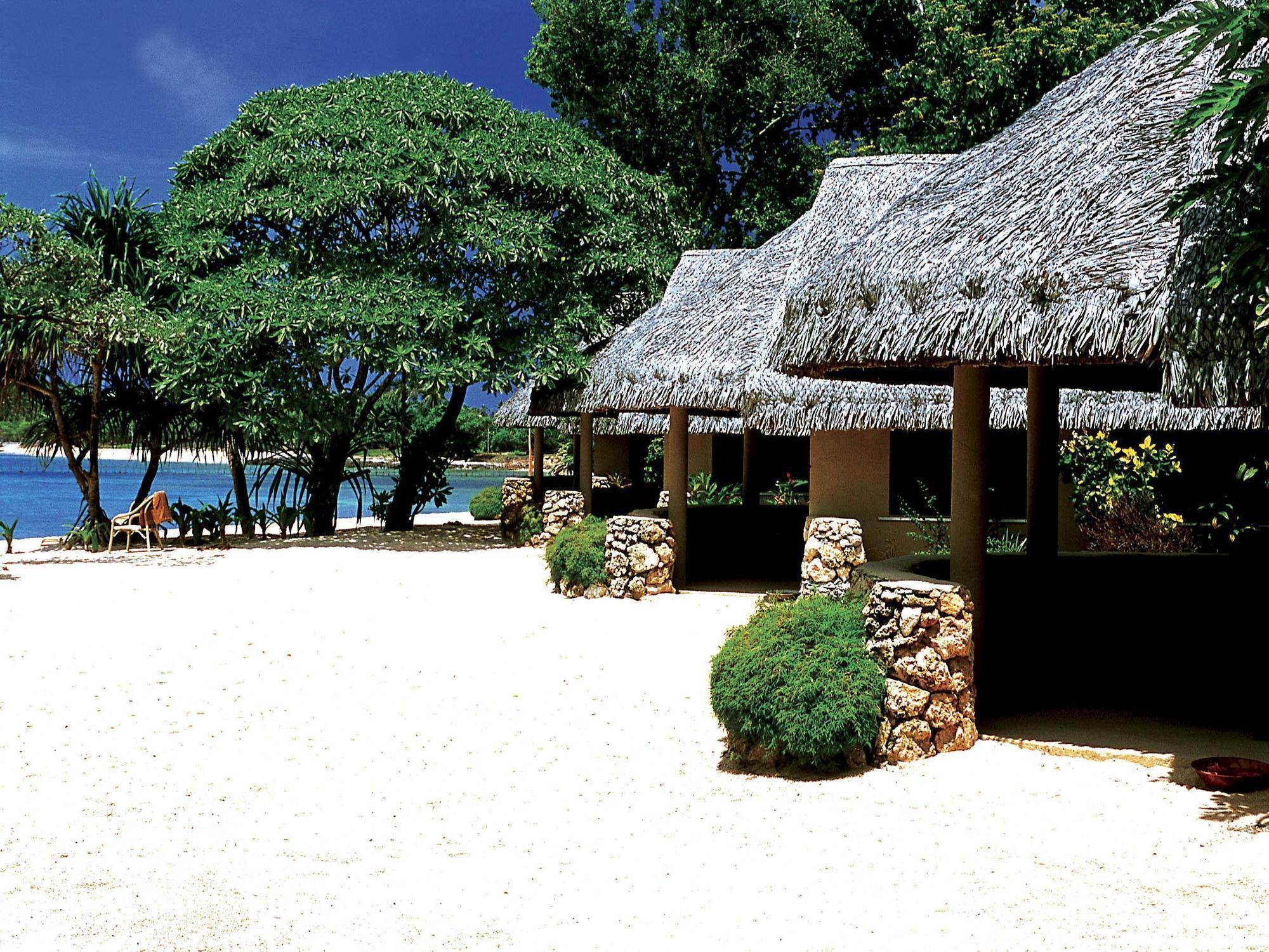 Breakas Beach Resort (Adults Only) Port Vila Exterior foto