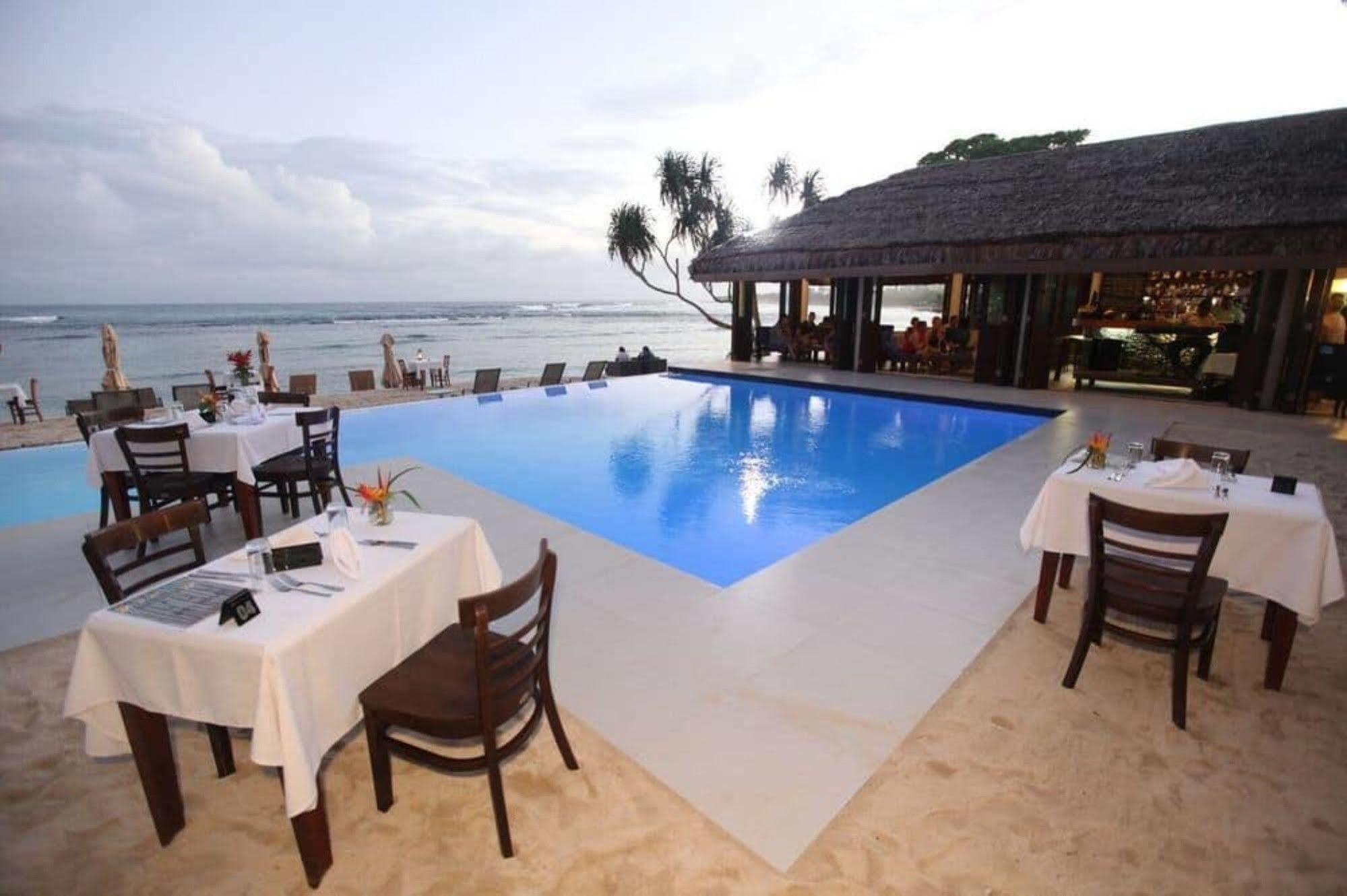 Breakas Beach Resort (Adults Only) Port Vila Exterior foto